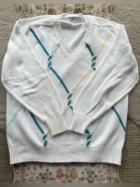 Burberry’s Vintage 80’s White V-Neck Knit Golf Country Club Cotton Sweater